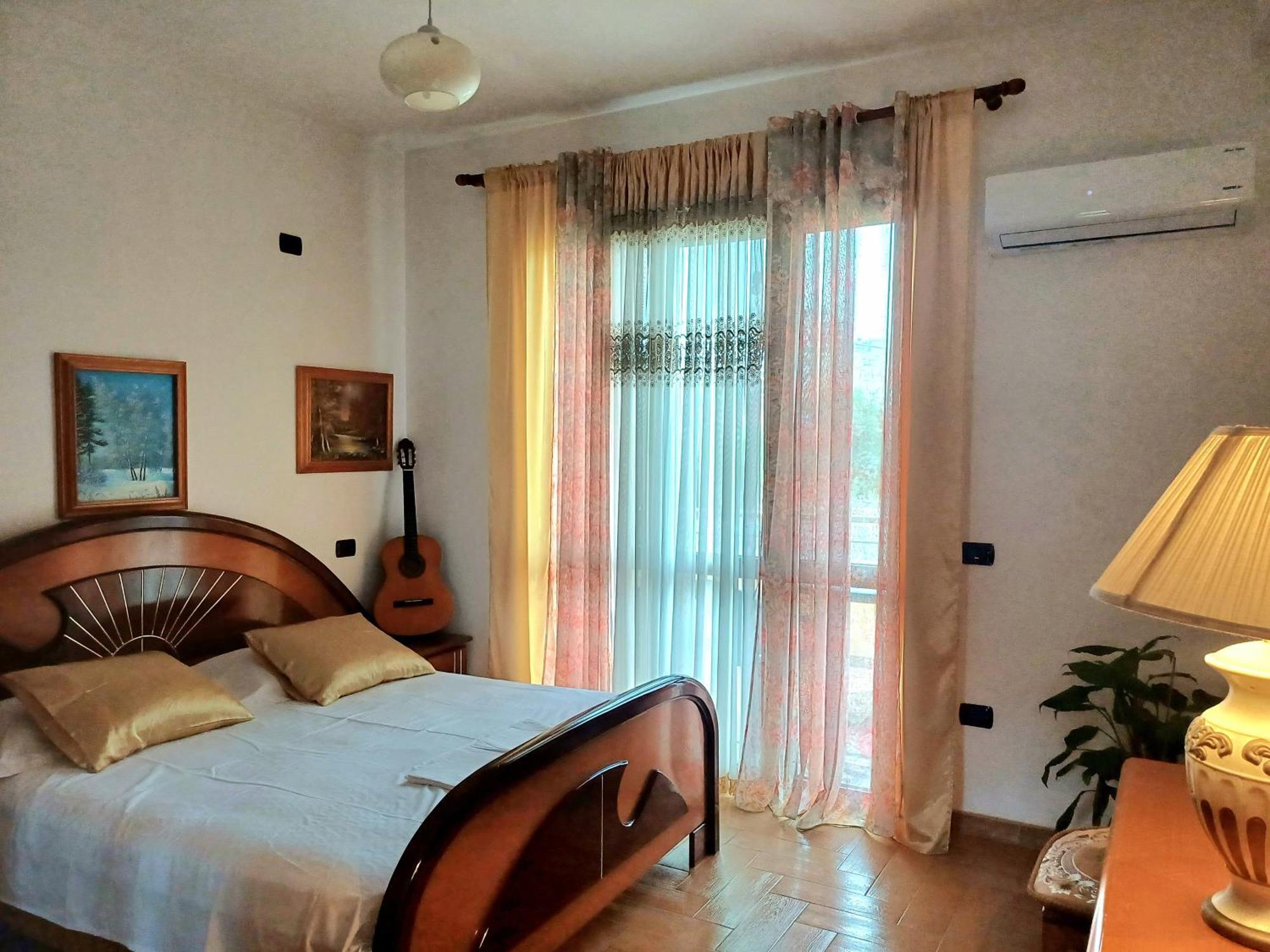 Guest Room Near Historical Center Vlore Ngoại thất bức ảnh